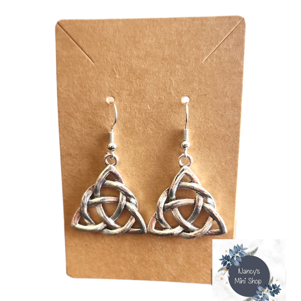 Earings